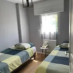 Apartament Spacieux 6 Pers Proche Centre Et Gare - Parking Prive Securise Laval (Mayenne)