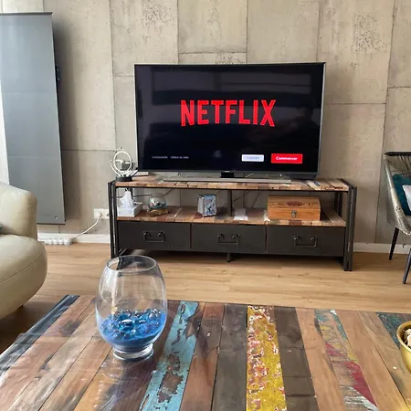 Spacieux 6 Pers Proche Centre Et Gare - Parking Prive Securise