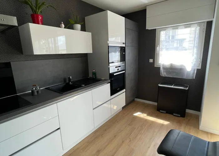 Spacieux 6 Pers Proche Centre Et Gare - Parking Prive Securise *