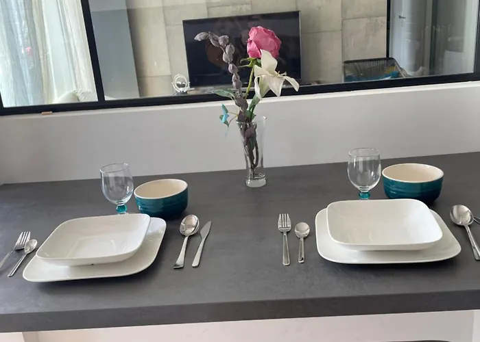 Spacieux 6 Pers Proche Centre Et Gare - Parking Prive Securise