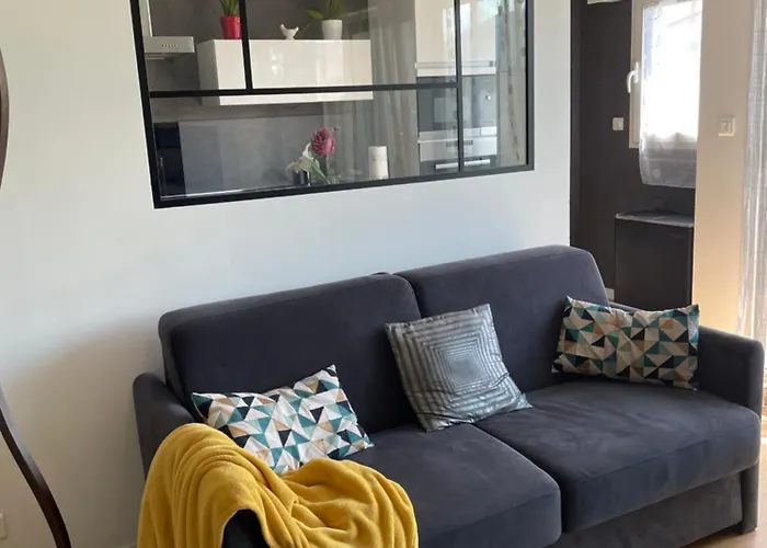 Spacieux 6 Pers Proche Centre Et Gare - Parking Prive Securise לאבאל